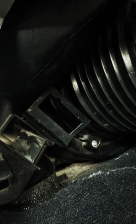 Диагностика гула вподъемнике в Land Rover Freelander
