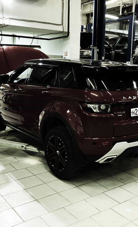 Проверка уровня масла в двигателе в Range Rover Evoque