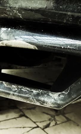 Окрас декоративных насадок глушителя в Range Rover Evoque