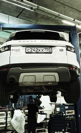 Снятие приводного ремня для диагностики в Range Rover Evoque
