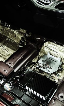 Шумоизоляция пластика багажника в Range Rover Evoque