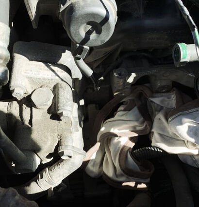 Замена кронштейна генератора в Land Rover Freelander