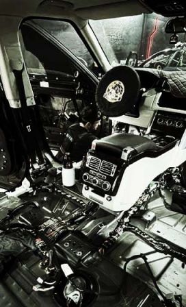 Разбор Range Rover Evoque