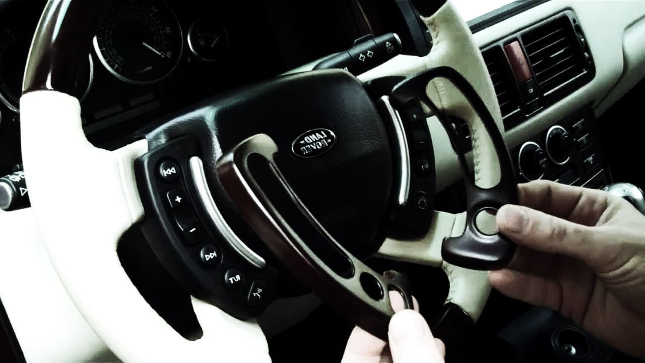 Замена блока мультимедийных кнопок на рулевом колесе Range Rover Sport
