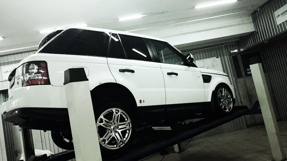 Диагностика пневмосистемы на Range Rover Sport