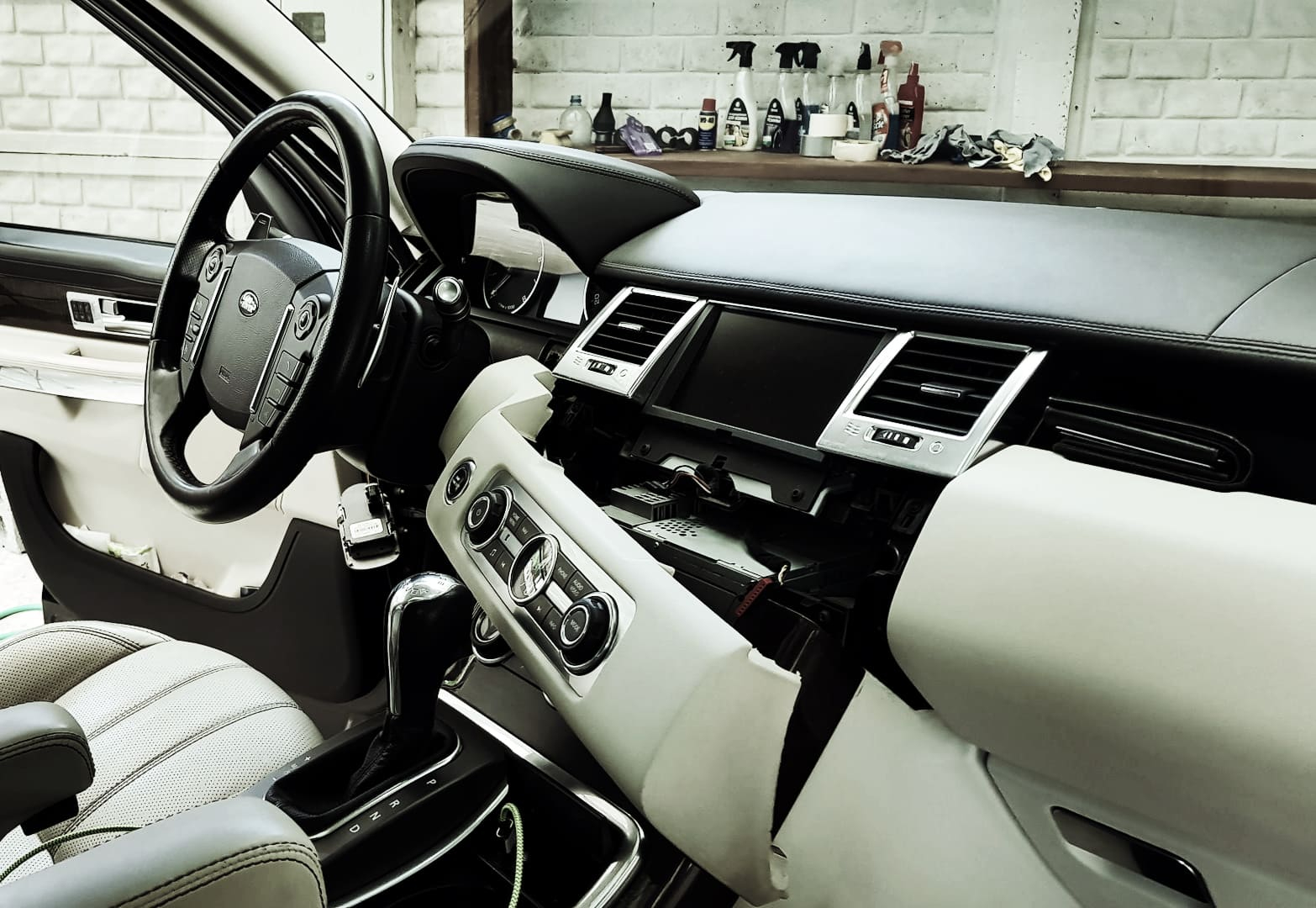 Замена модуля обработки изображений на Range Rover Sport