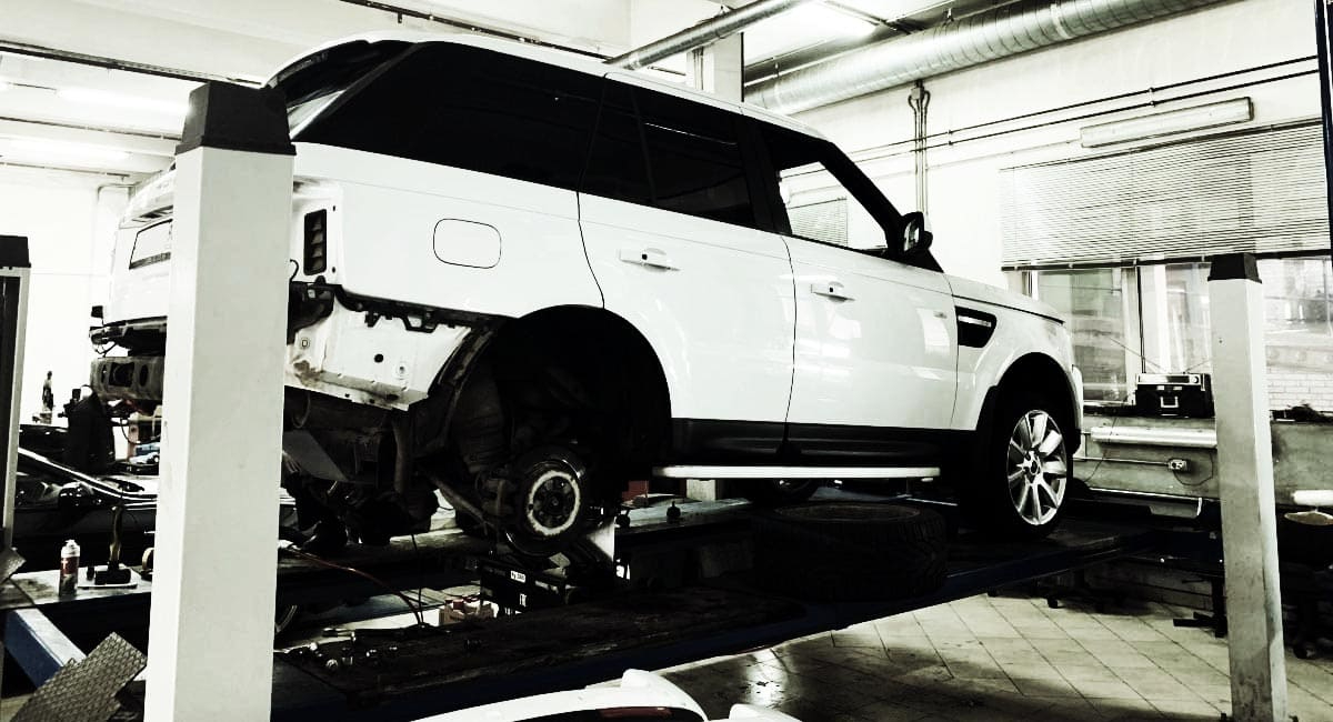 Признаки неисправности передней подвески на Range Rover Sport