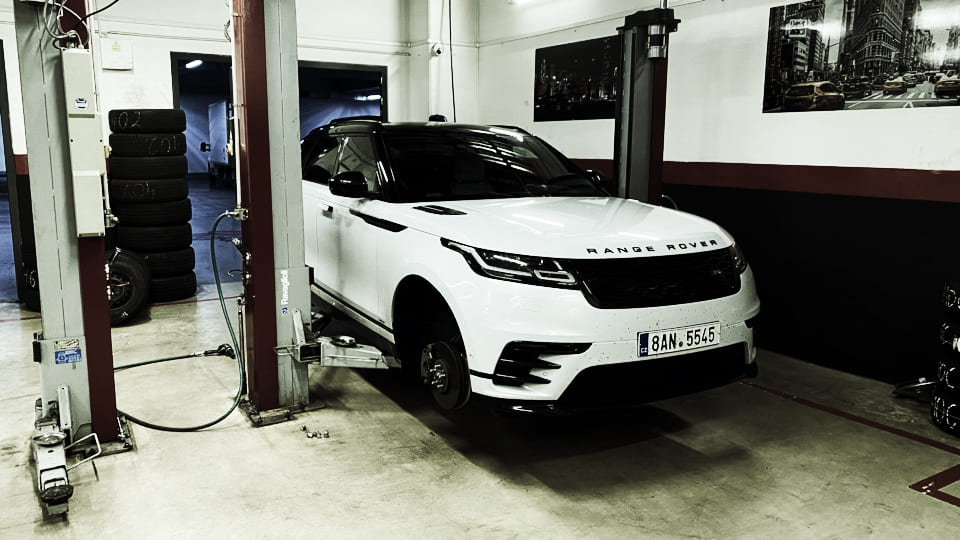 Балансировка 4-х колес в Range Rover Evoque