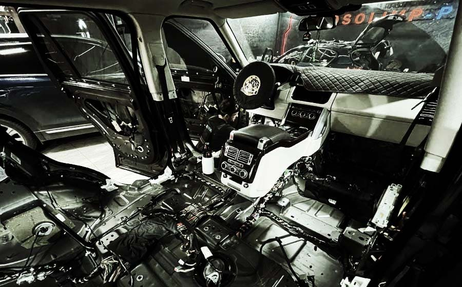 Разбор Range Rover Evoque