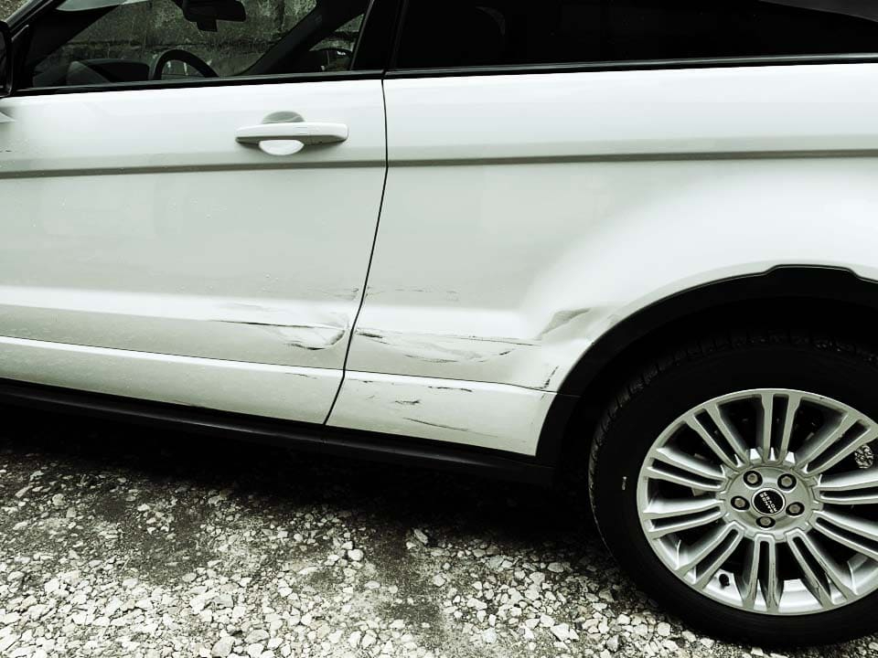 Устранение вмятин в Range Rover Evoque