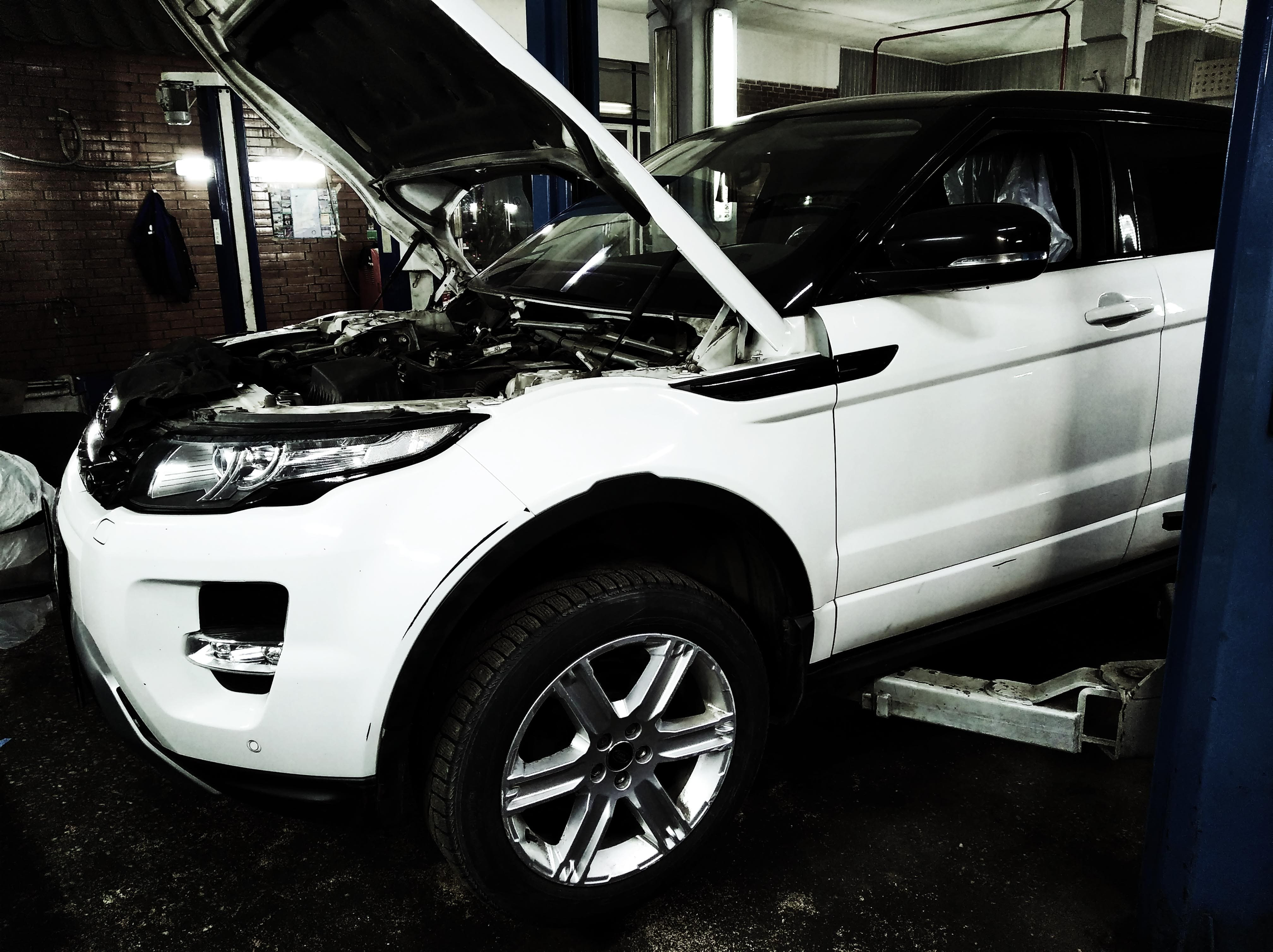 Диагностика системы запуска в Range Rover Evoque