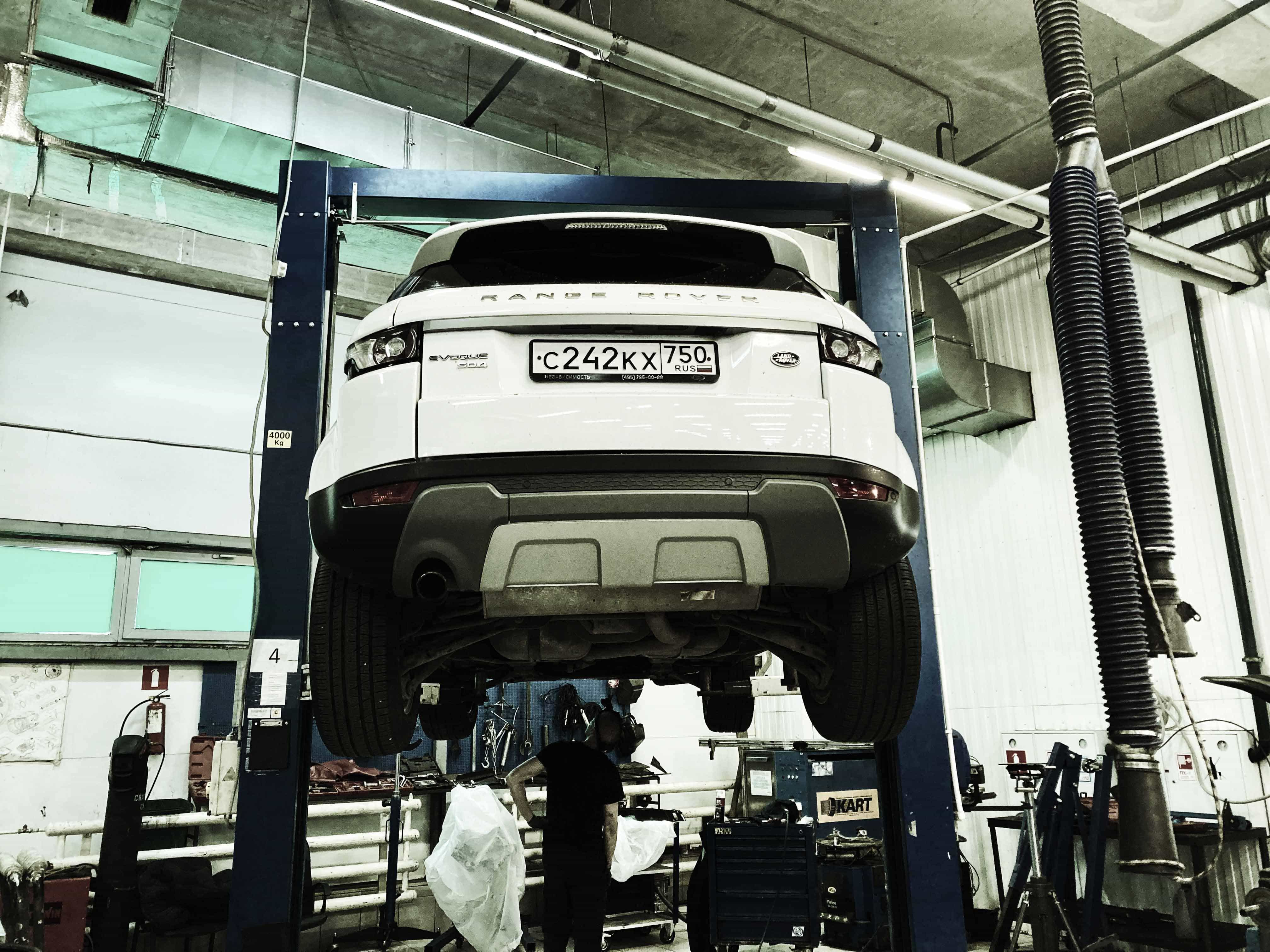 Ремонт щитка приборов в Range Rover Evoque
