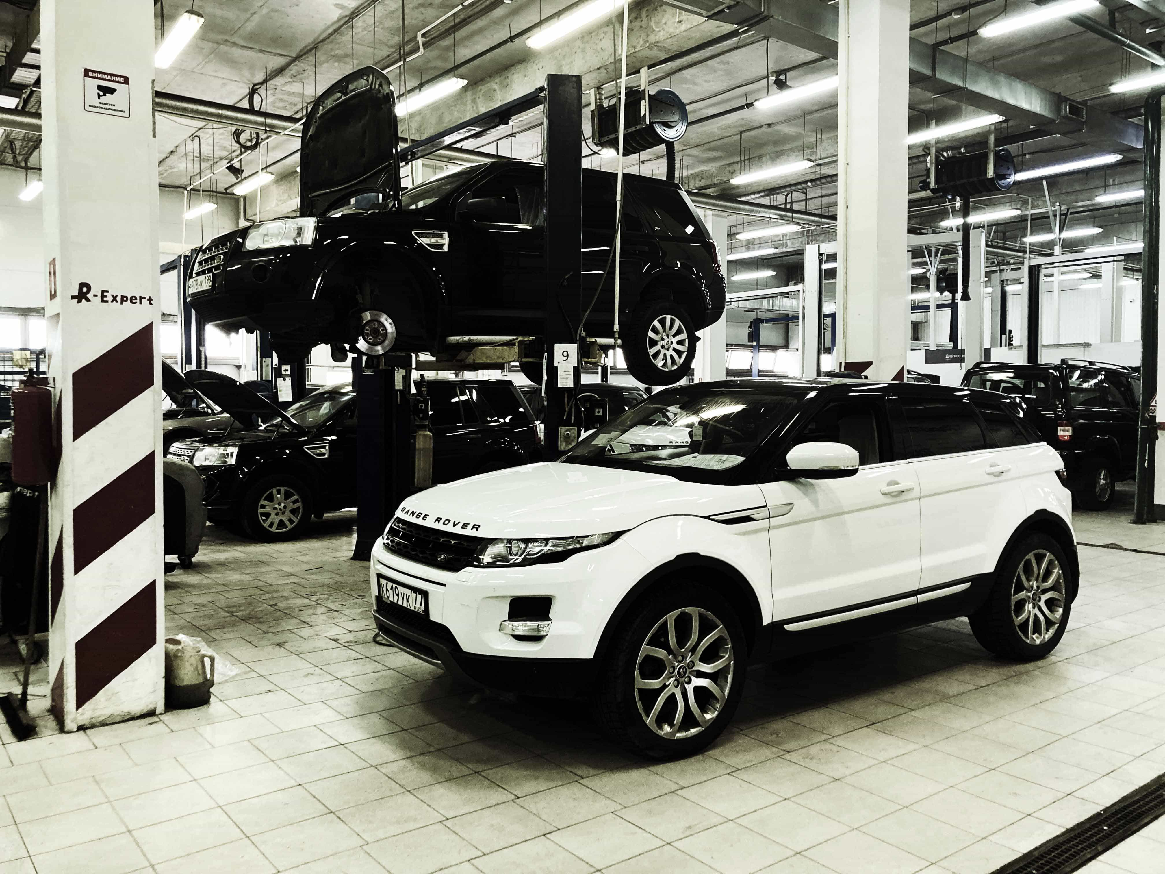 Проверка электроцепи системы стояночного тормоза в Range Rover Evoque