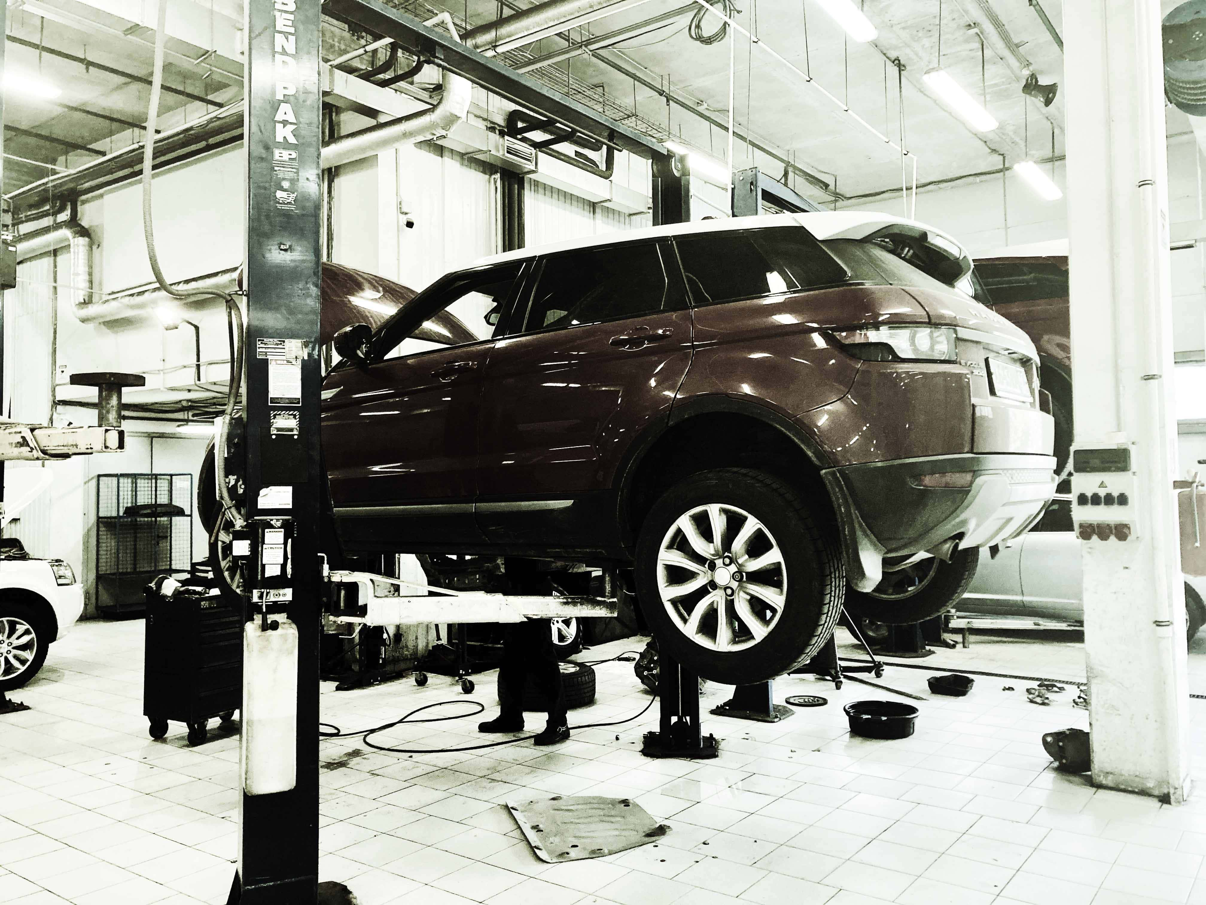 Ремонт силового провода с клеммами в Range Rover Evoque
