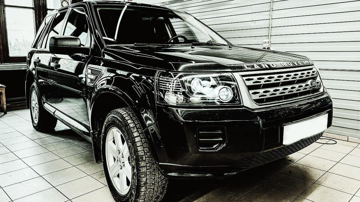 Восстановление внешнего вида пластика в Land Rover Freelander
