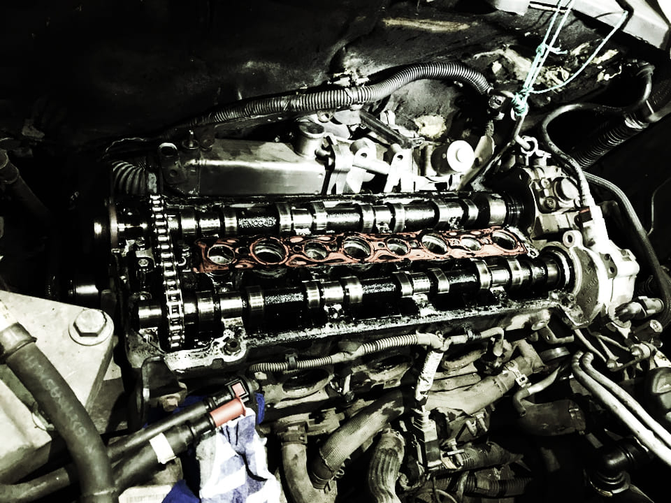 Замена комплекта ГРМ и ТНВД в Land Rover Freelander